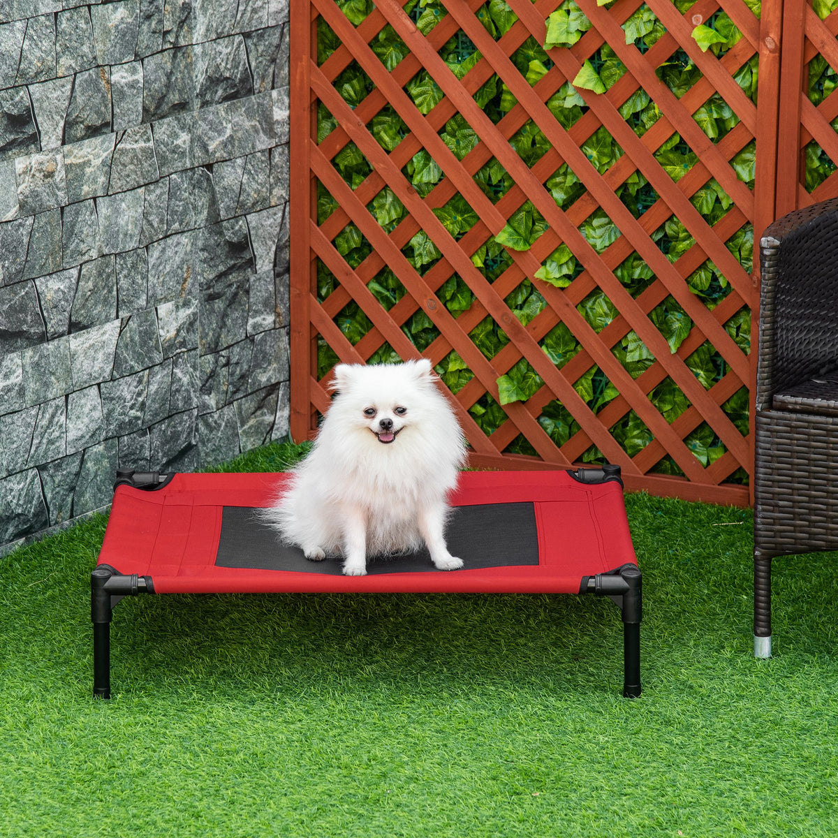 Lit surélevé pour chiens chats animaux de compagnie tissu oxford textilène micro-perforé 76 x 61 x 18 cm rouge et noir